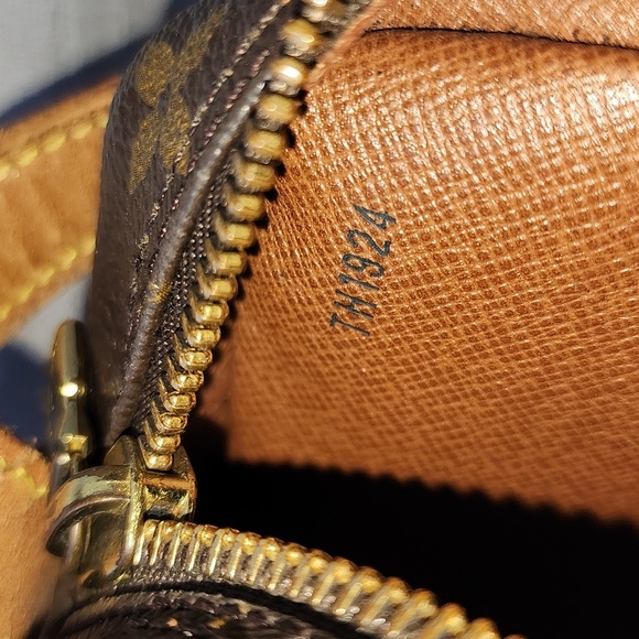 LOUIS VUITTON Monogram Jeune Fille GM Shoulder Bag TH7924 - Picture 13 of 16